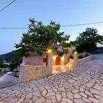 Casa De La 度假居 Katokhórion